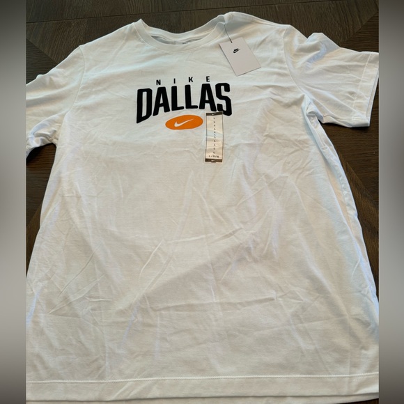 Nike Men's Logo Dallas Training T-shirt White Large HF5207 100 NEW With Tags - Picture 1 of 7